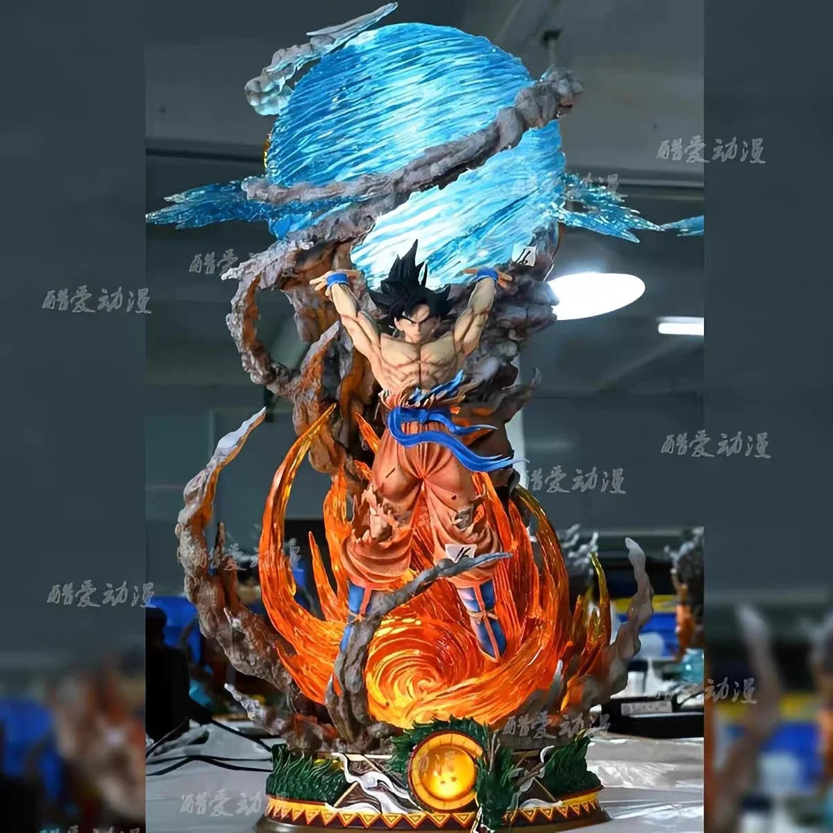 Son Goku Dragon Ball Z Spirit Bomb statue