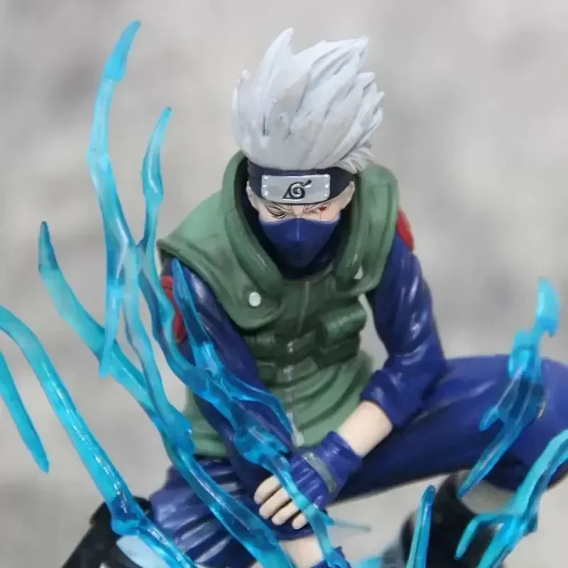 Naruto Namikaze Minato, or Hatake Kakashi Figure