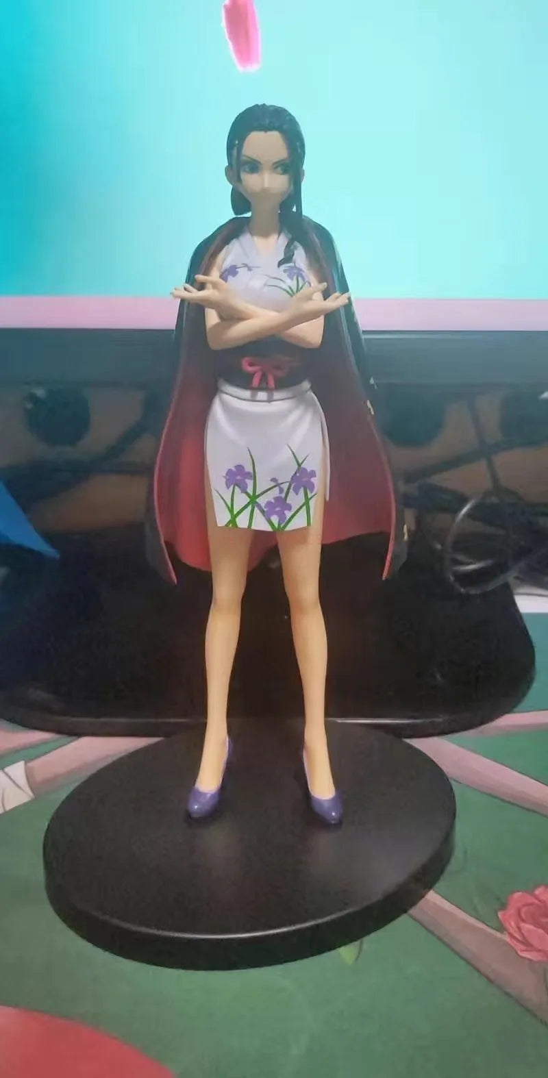 One Piece Nico Robin figure