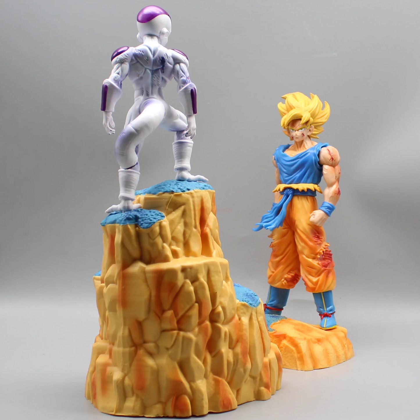 Dragon Ball Z Super Saiyan Goku Vs Frieza Namek Battle figure