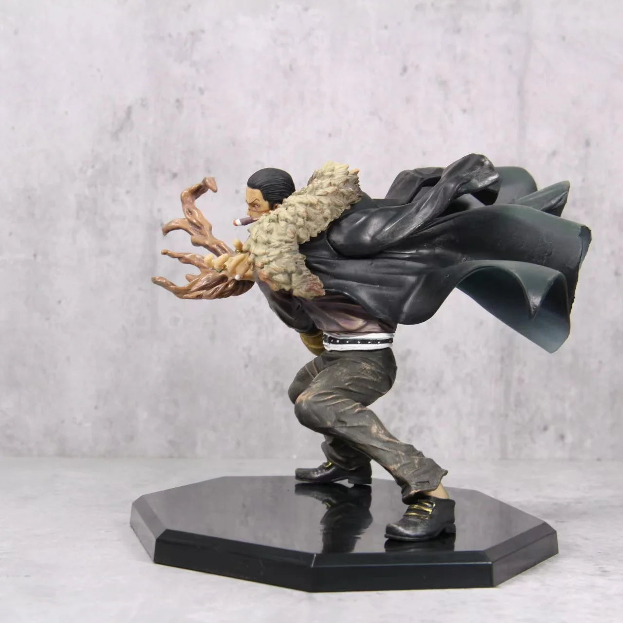 One Piece Sir Crocodile figure