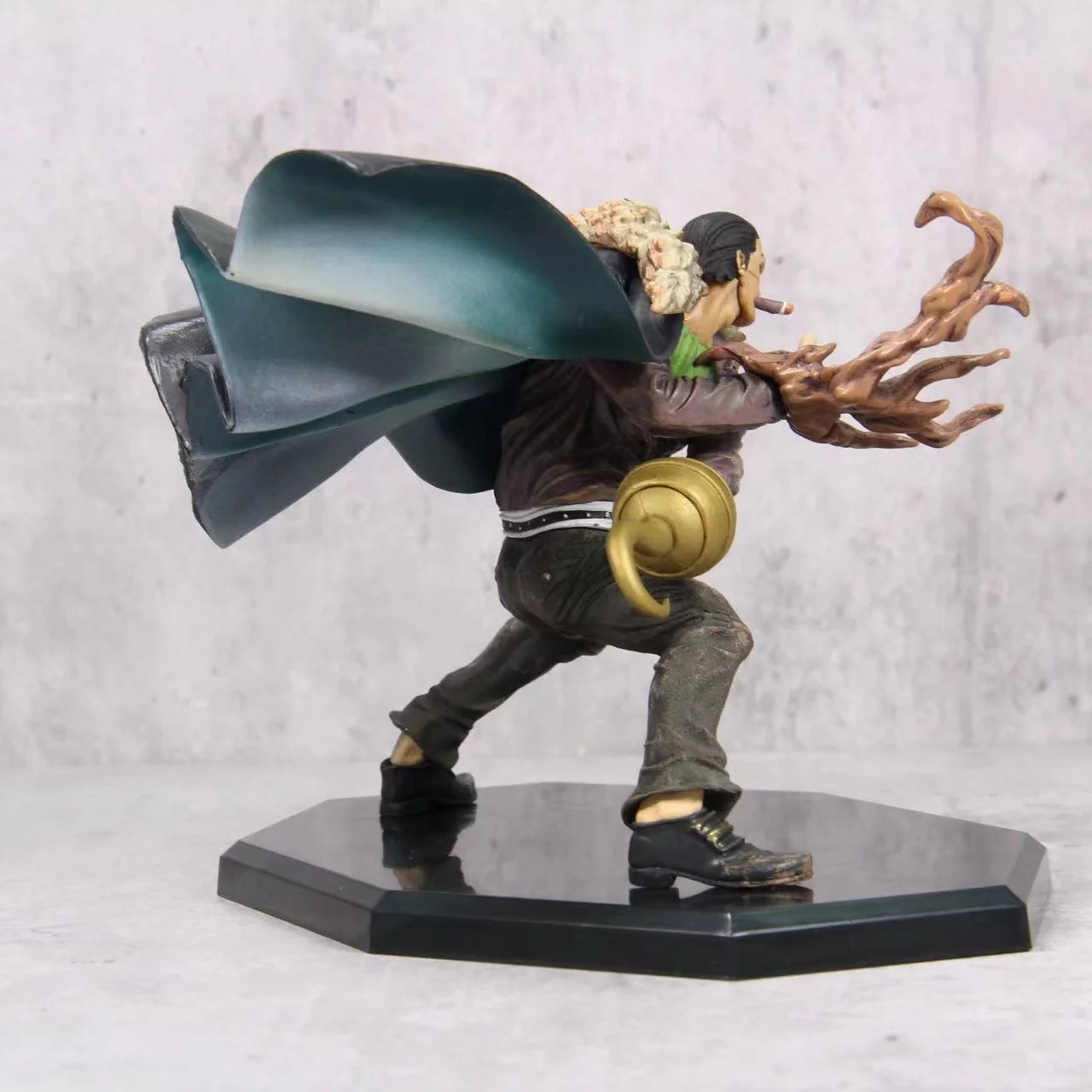 One Piece Sir Crocodile figure